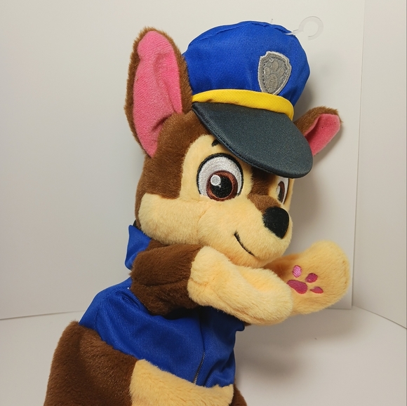 Paw Patrol Hand Puppet Chase By Gund - Picture 3 of 6